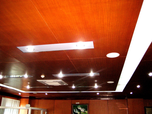 Thi công trần gỗ