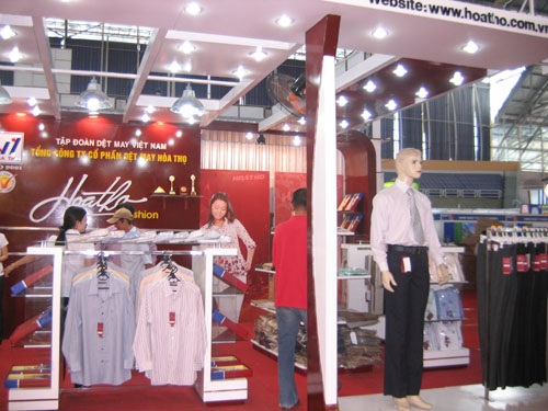 Tổ chức triển lãm