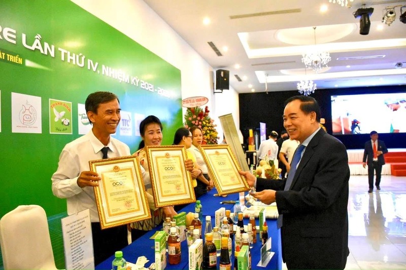 Hình ảnh dầu dừa Thanh Bình tại triển lãm
