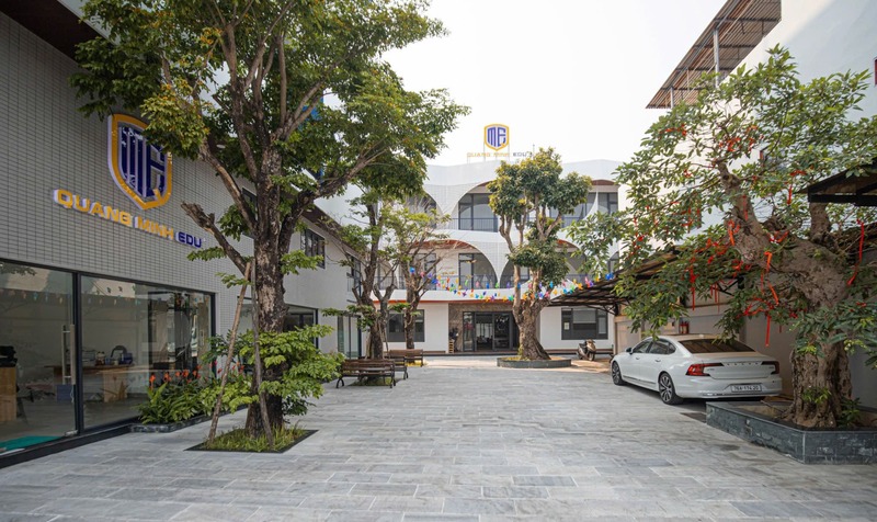 Trung tâm anh ngữ kết hợp căn hộ