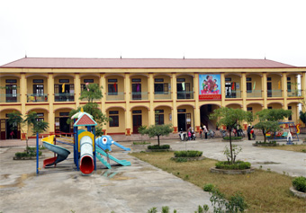 Xây dựng trường học