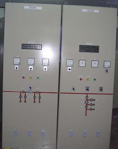 Tủ điện điều khiển