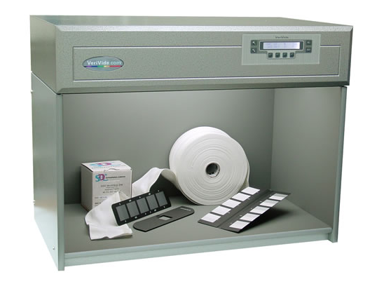 Tủ so màu VERIVIDE (LIGHT BOX) UK