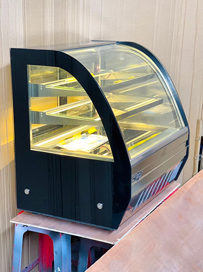 Tủ bánh kem mini