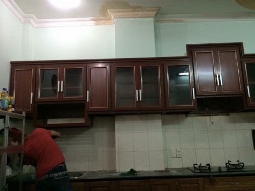 Tủ bếp nhôm kính