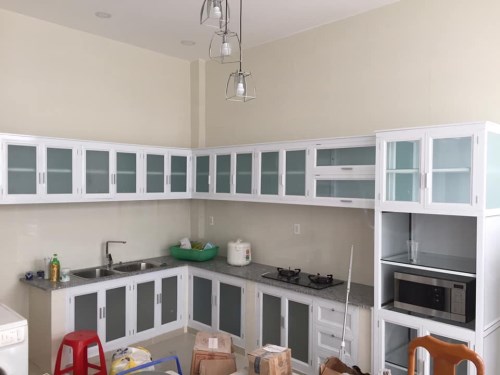 Tủ bếp nhôm kính