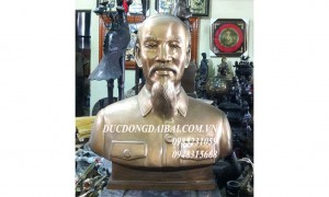 Tượng chân dung Bác Hồ bằng đồng
