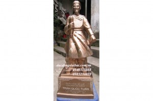 Tượng chân dung bằng đồng
