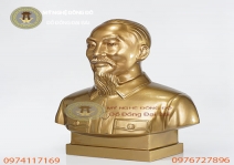 Tượng Bác Hồ 70