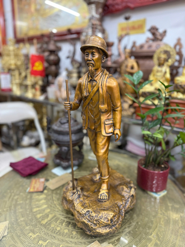 Tượng Bác Hồ
