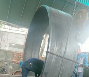 Uốn thép tấm theo yêu cầu