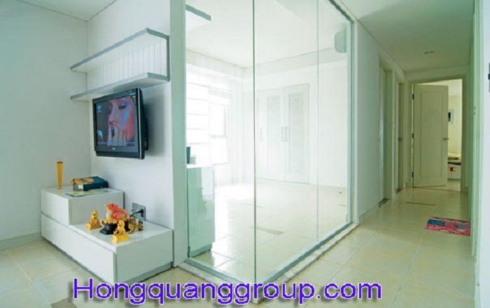 Vách kính cường lực