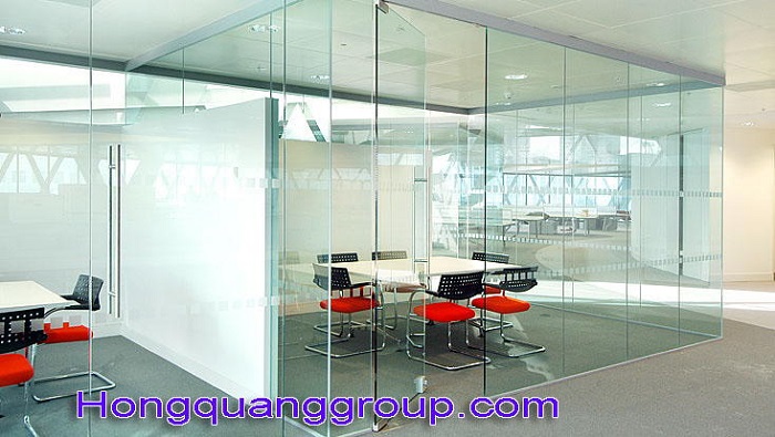 Vách kính cường lực