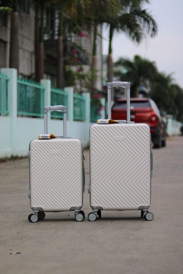 Vali các loại