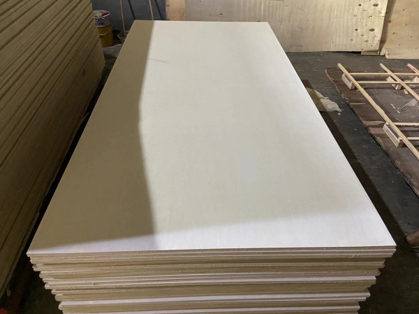 Ván ép mặt poplar