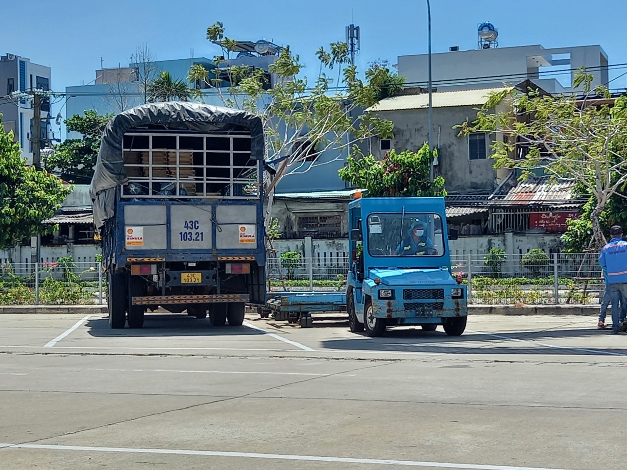 Vận tải hàng hóa