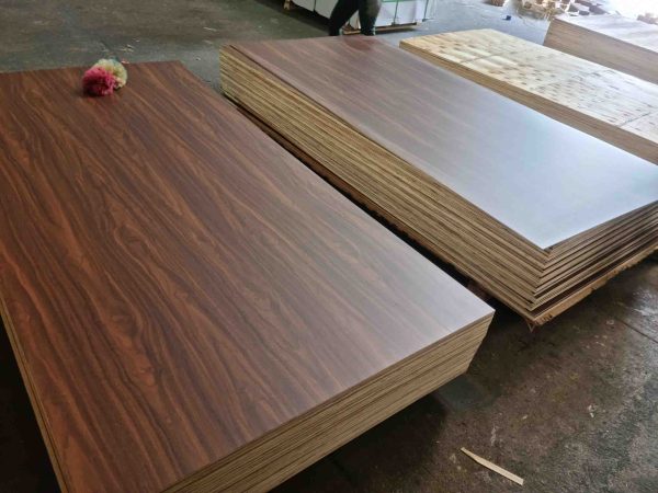 Ván Plywood phủ Melamine