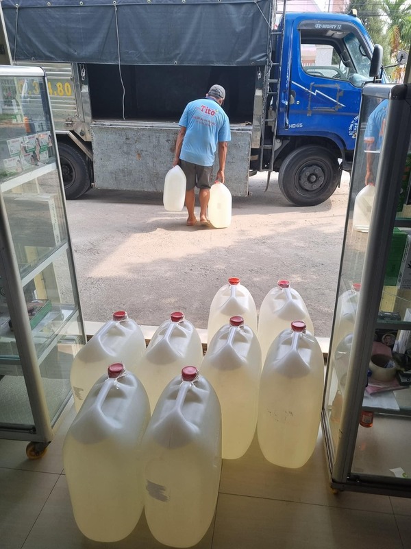 Hình ảnh vận chuyển hàng cho khách
