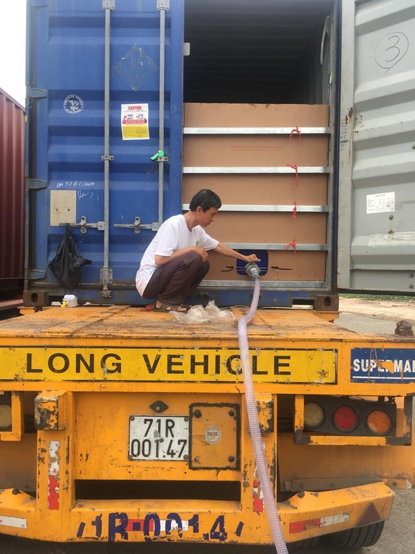 Hình ảnh vận chuyển hàng cho khách