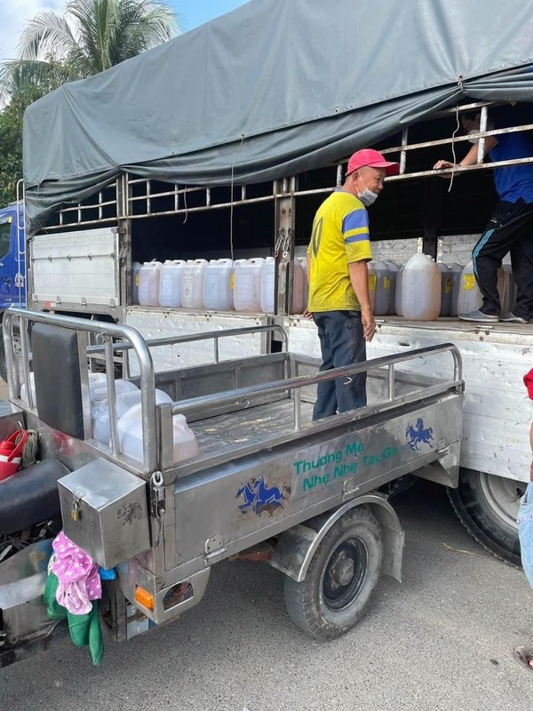 Hình ảnh vận chuyển hàng cho khách