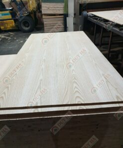 Veneer gỗ tần bì