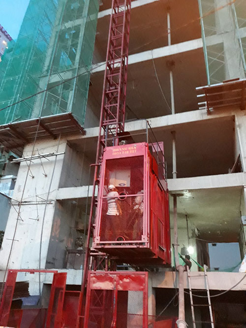Vận thăng lồng 1 tấn