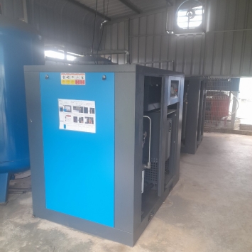Vệ sinh hệ thống máy nén định kì
