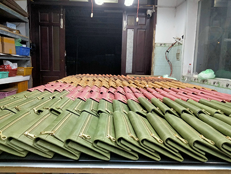 Ví nữ da bò