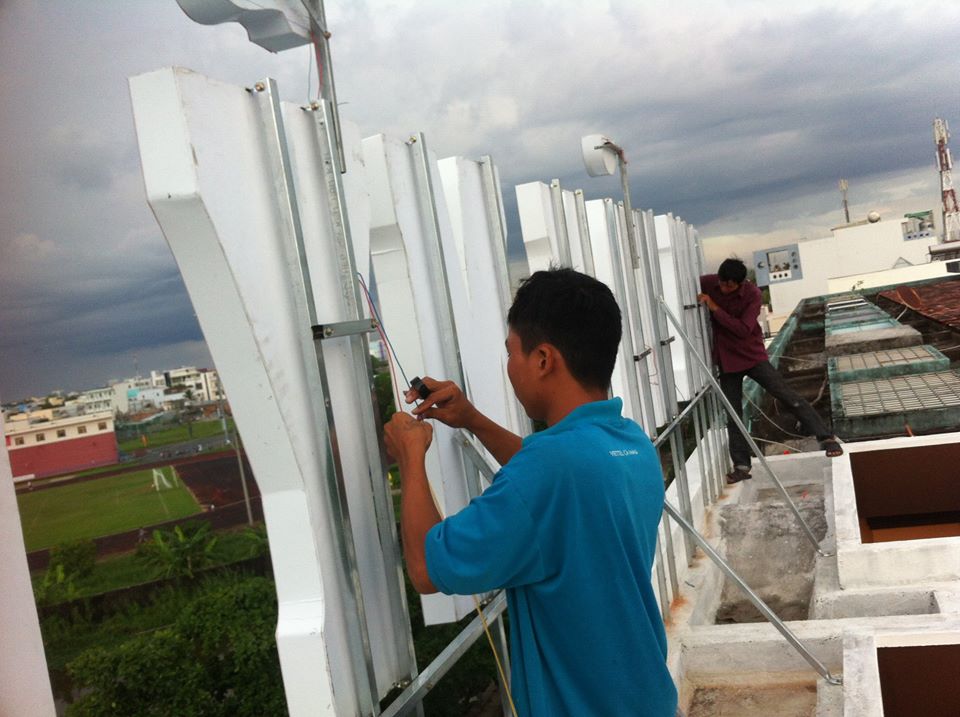Thiết kế thi công quảng cáo