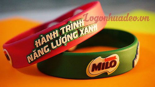 Vòng tay nhựa dẻo