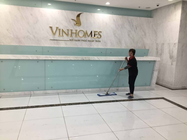 Vệ sinh tòa nhà