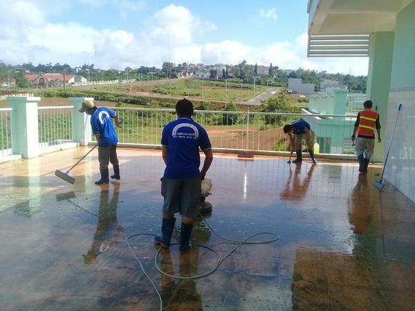 Dịch vụ vệ sinh sau xây dựng