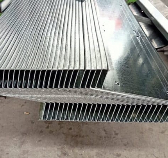 Xà gồ Z mạ kẽm Hòa Phát