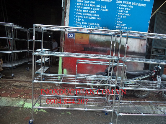 Xe đẩy hàng inox 4 tầng