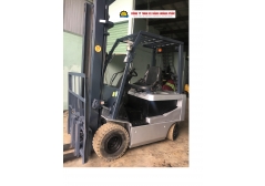 Xe nâng NISSTAN 2T DIESEL