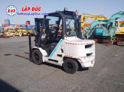 Xe nâng dầu UNICARRIERS