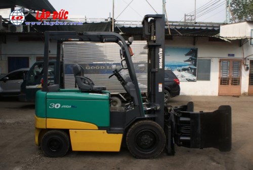 Xe nâng điện ngồi lái 3 tấn KOMATSU