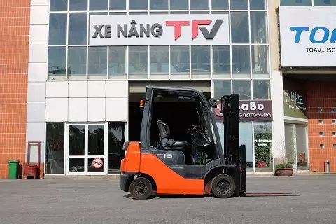 Xe nâng xăng, ga cũ