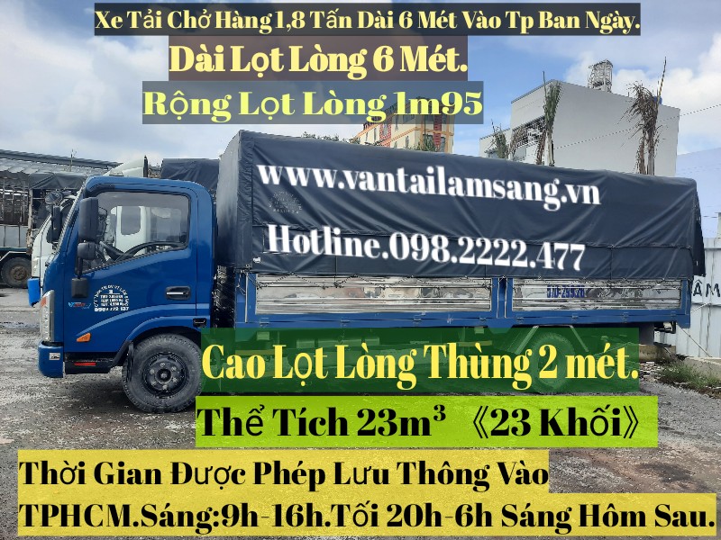 Xe tải chở hàng