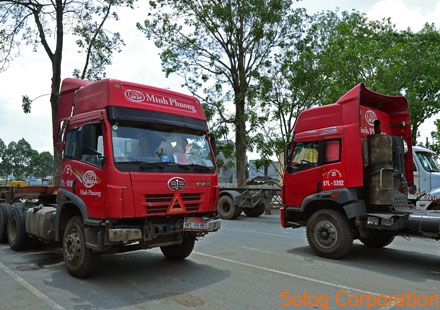 Xe tải container chuyên chở
