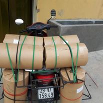 Vận chuyển hàng hóa bằng xe máy