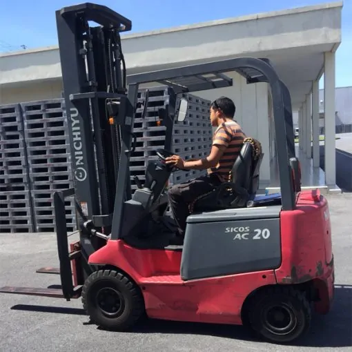 Xe nâng cũ Nichiyu chạy điện, 2 tấn