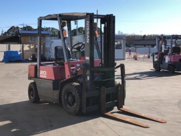 Xe nâng dầu Nissan 2 tấn FJ02 cũ