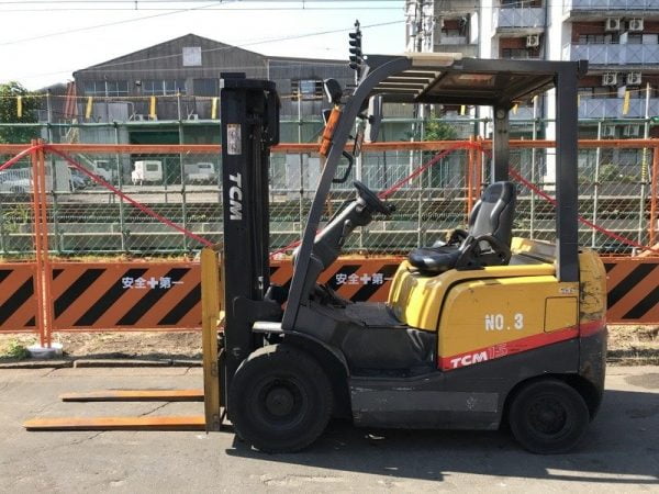 Xe nâng dầu TCM 1.5 tấn cũ