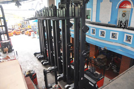Xe nâng điện LINDE