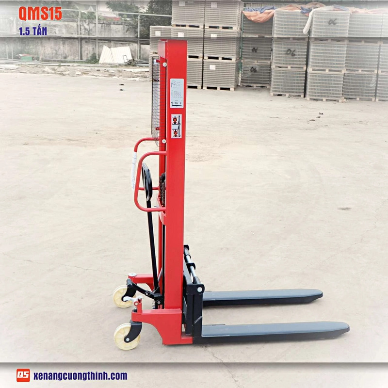 Xe nâng tay cao 1.5 tấn