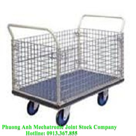 Xe đẩy hàng có lưới xung quanh