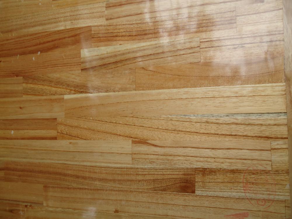 Gỗ ghép xoan mộc trơn phủ bóng