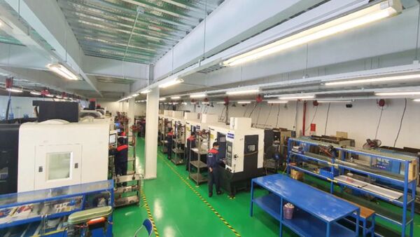 Xưởng gia công cơ khí chính xác