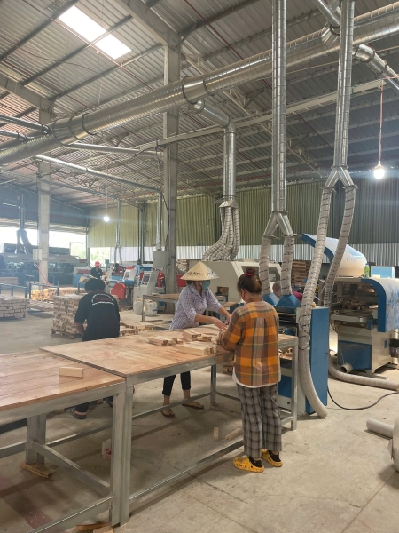 Xưởng ván ghép